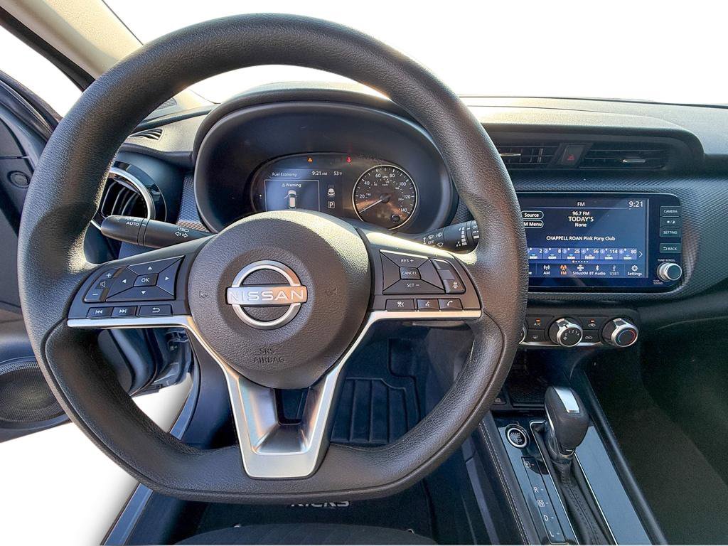 Used 2023 Nissan Kicks SV image 12
