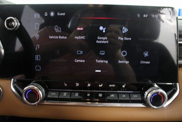 New 2026 GMC Canyon AT4 w/ Off-Road Front Bumper Package image 4