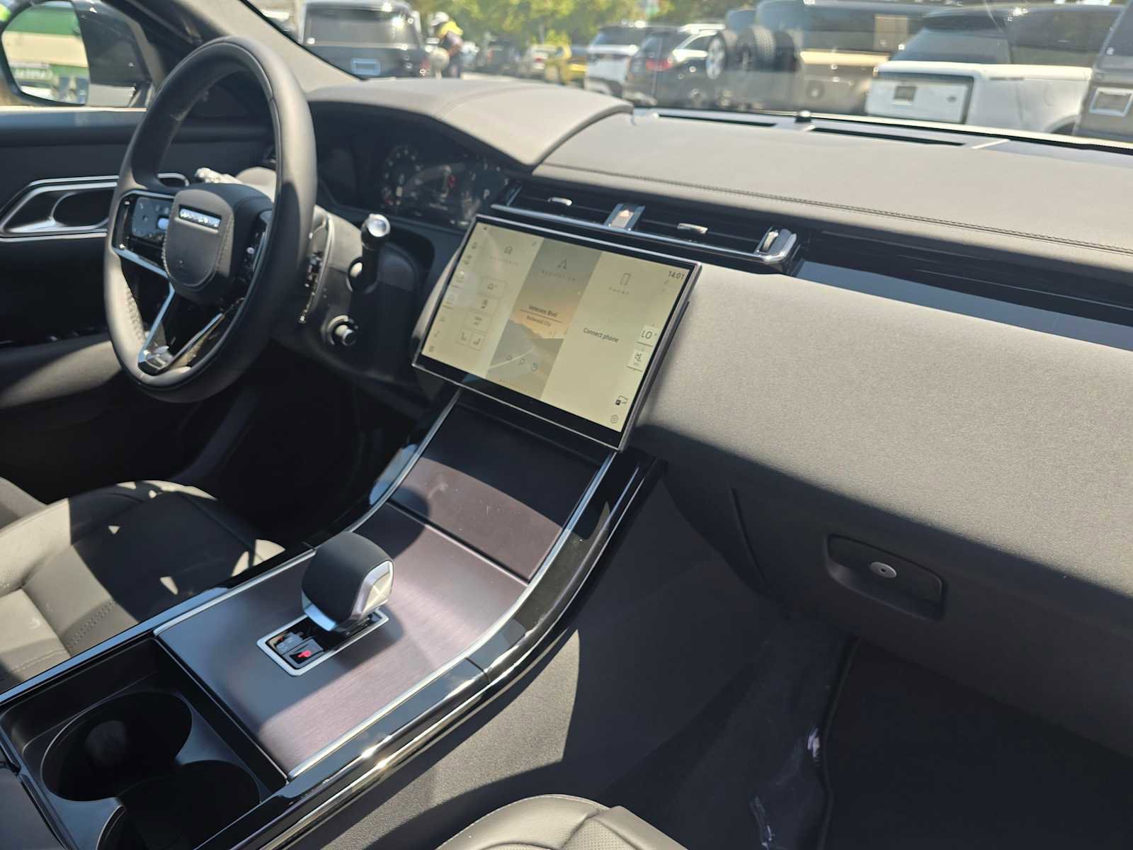 Certified 2026 Land Rover Range Rover Velar Dynamic SE image 12