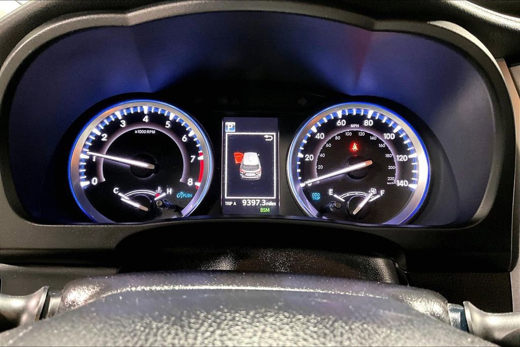 Used 2019 Toyota Highlander SE image 26