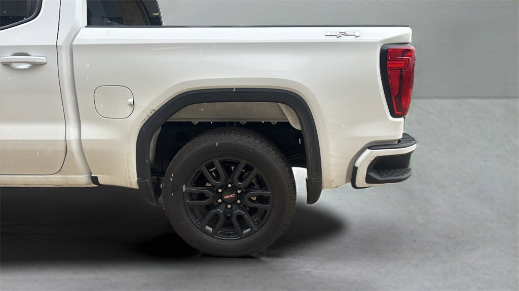 Used 2025 GMC Sierra 1500 Elevation image 24