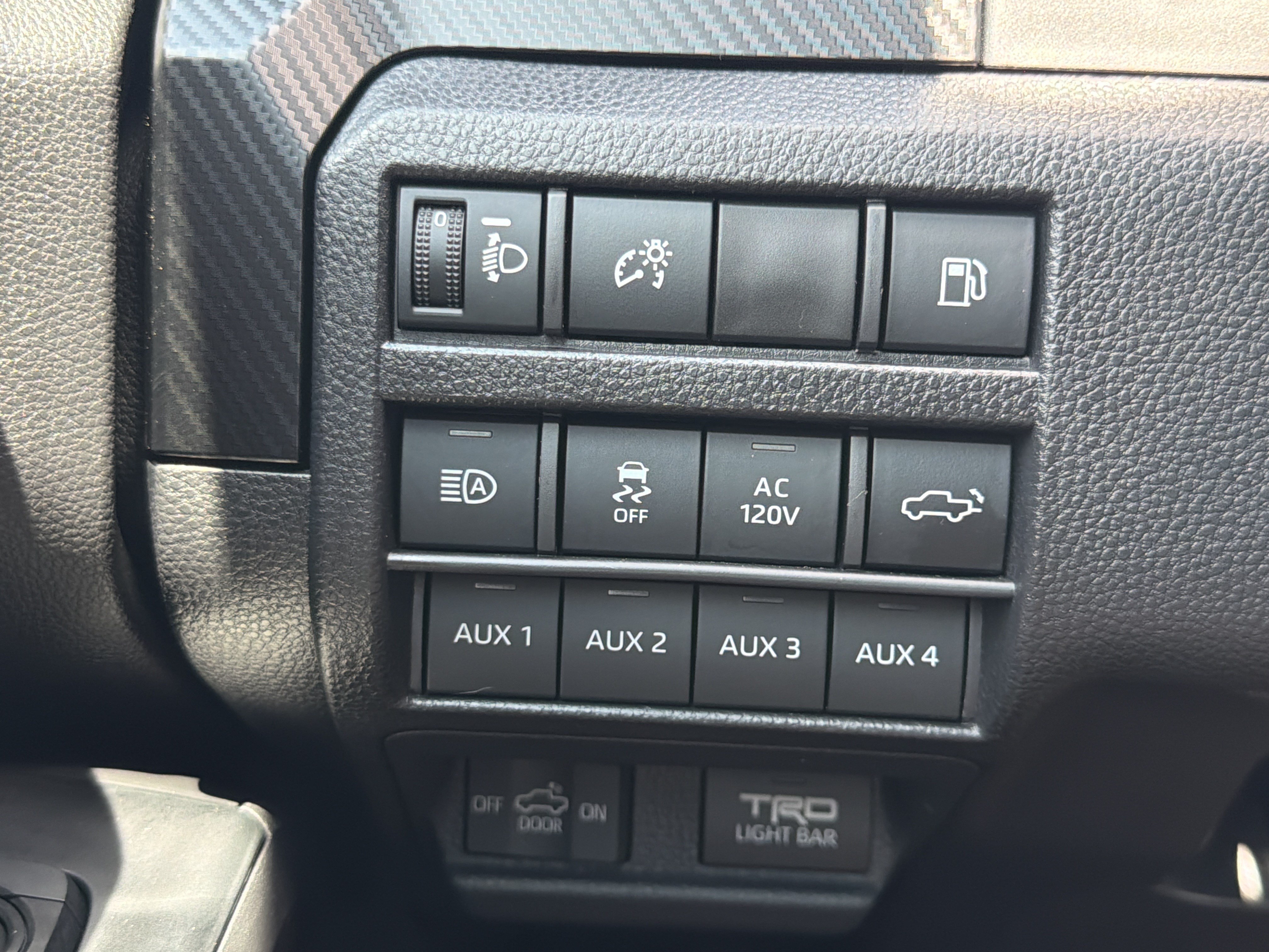Certified 2025 Toyota Tacoma TRD Pro AWD/4WD image 13