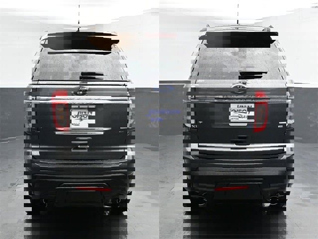 Used 2015 Ford Explorer XLT image 13