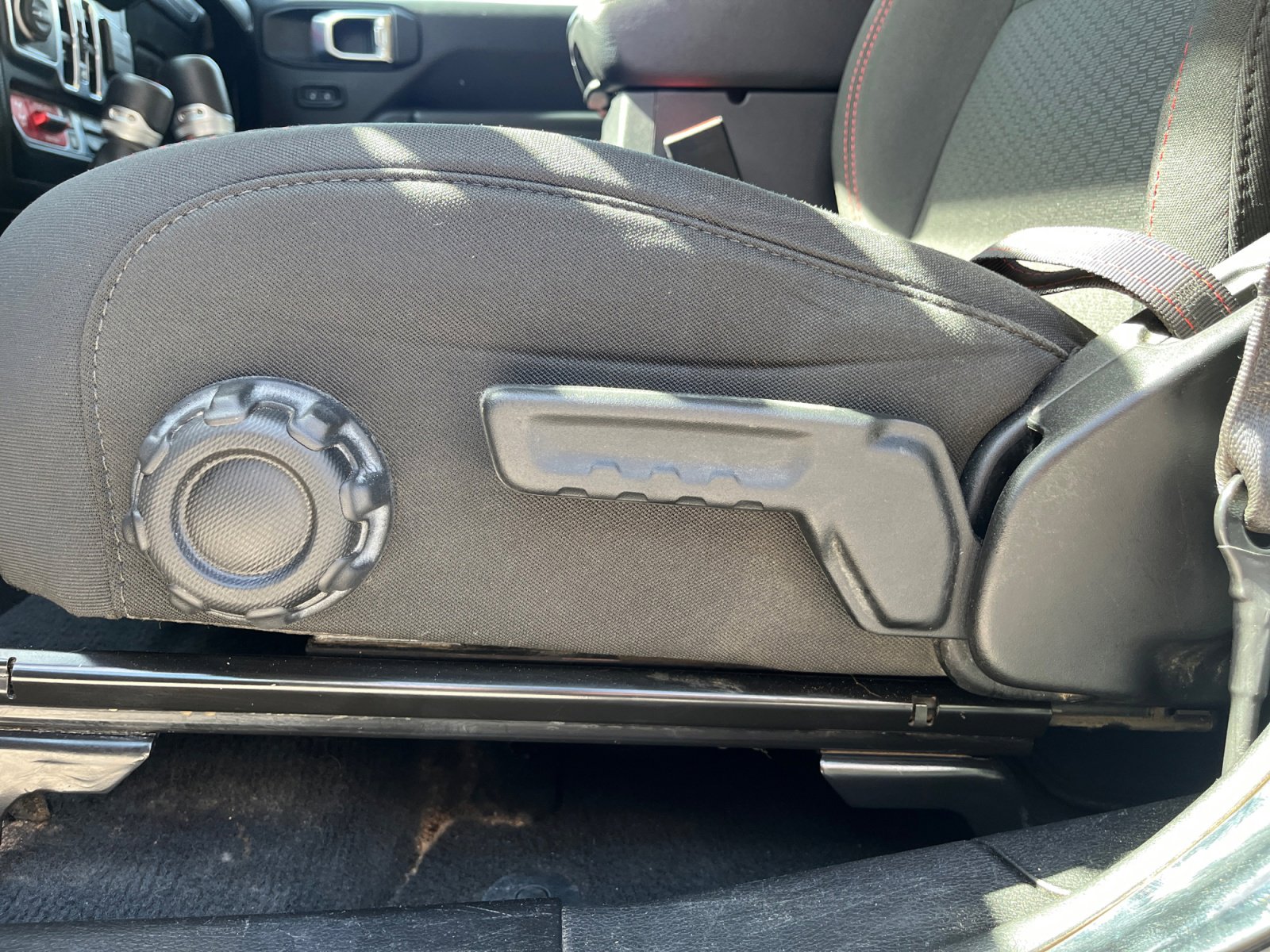 Used 2022 Jeep Gladiator Rubicon w/ LED Lighting Group image 13