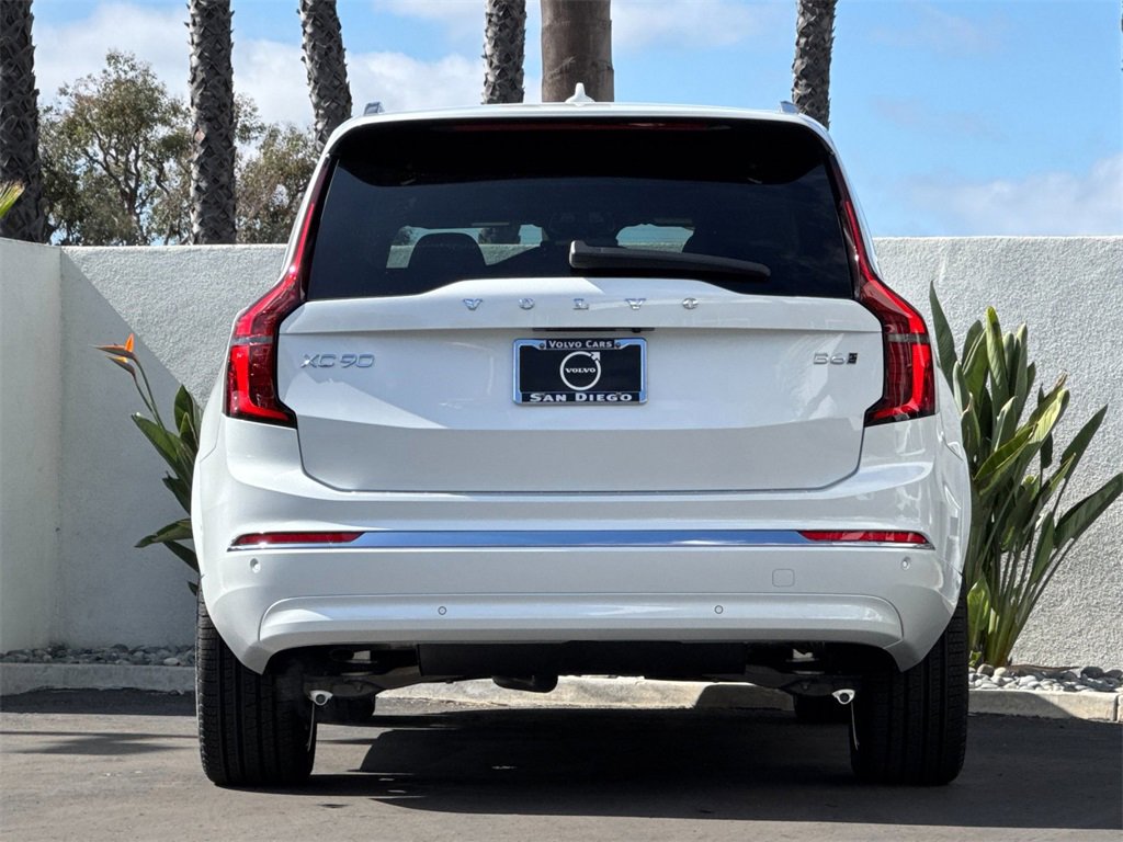 New 2026 Volvo XC90 B6 Plus w/ Protection Package Premier image 4