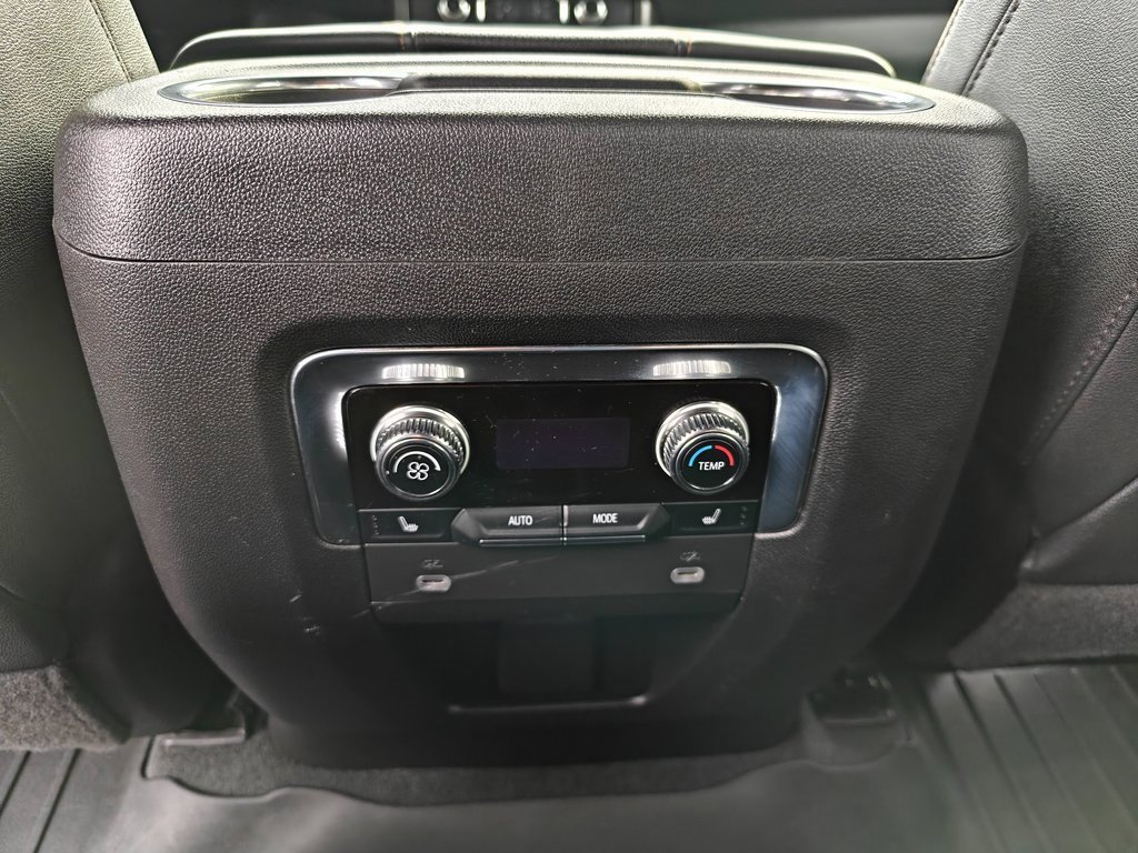 Used 2023 GMC Yukon AT4 w/ AT4 Premium Plus Package image 22