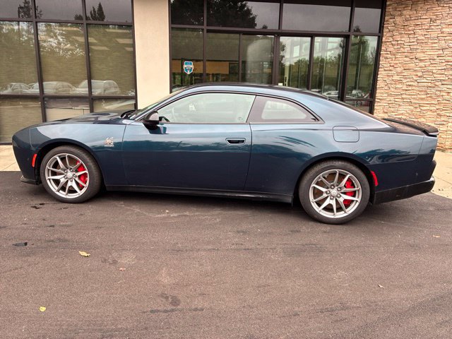 Used 2024 Dodge Charger Daytona Scat Pack w/ Plus Group AWD/4WD image 3