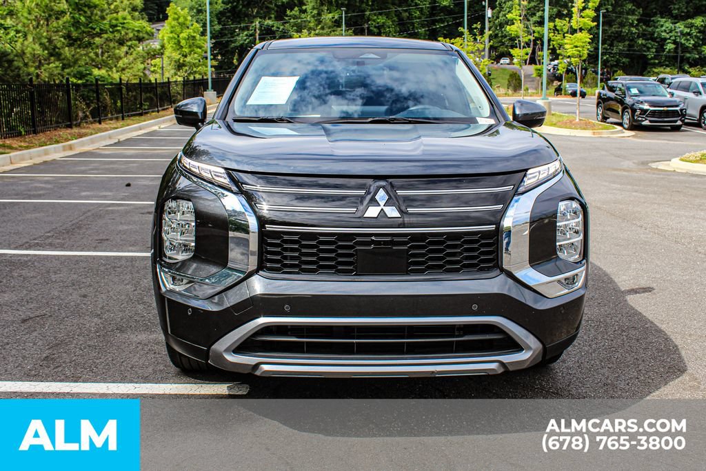 Used 2025 Mitsubishi Outlander SE FWD image 10