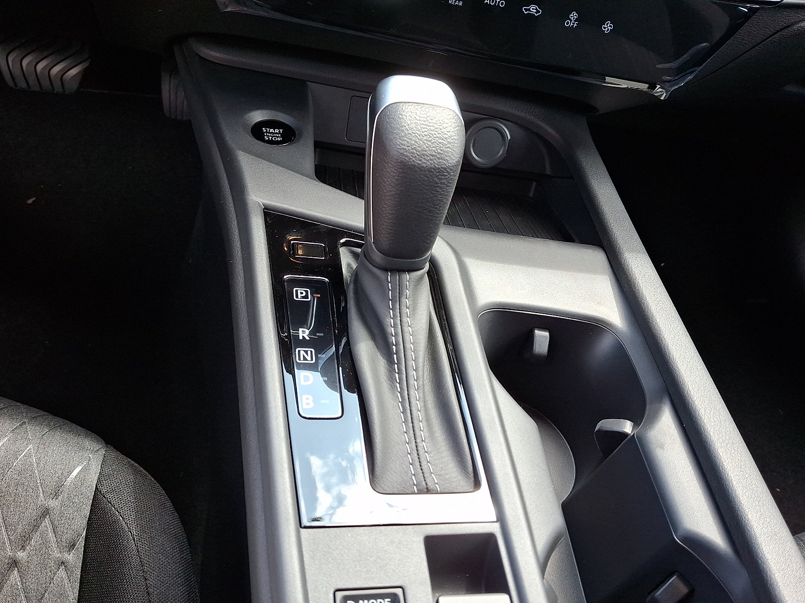 New 2027 Nissan Sentra SV w/ Floor Mat Package FWD image 11