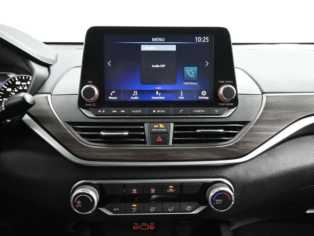 Used 2024 Nissan Altima 2.5 SV image 22