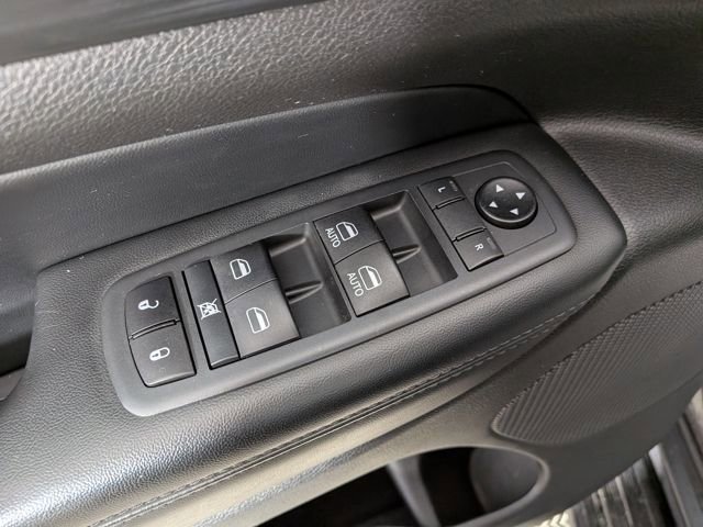 Used 2020 Jeep Grand Cherokee Laredo w/ Security & Convenience Group image 12