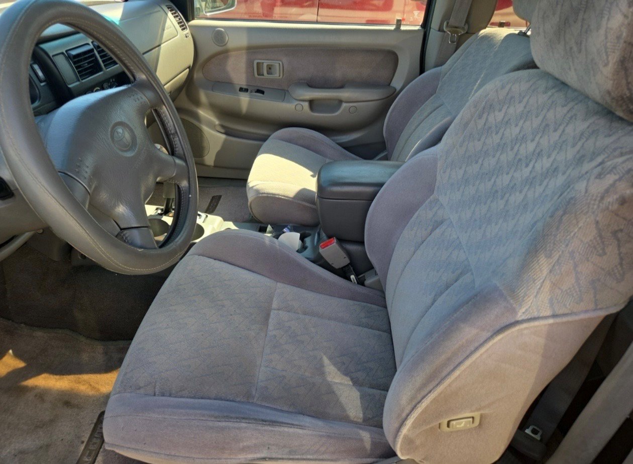 Used 2004 Toyota Tacoma PreRunner RWD image 9