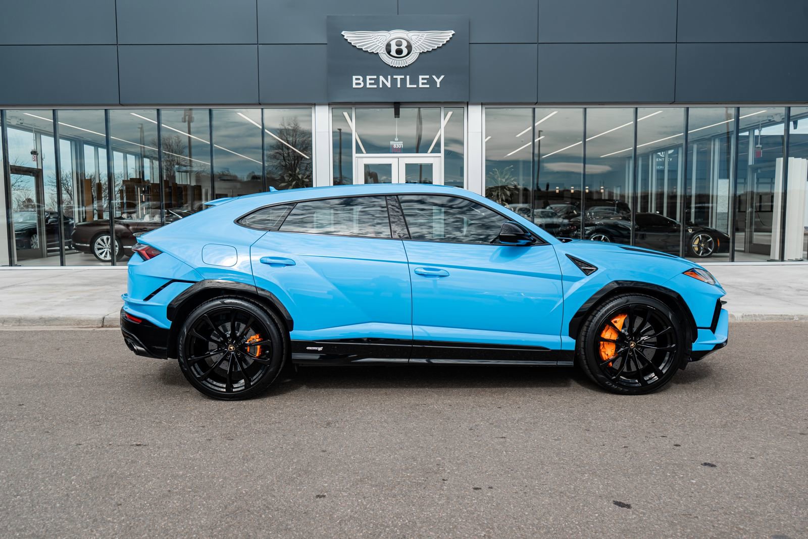 Used 2023 Lamborghini Urus S image 14