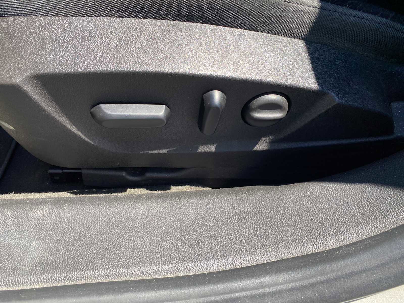 Used 2015 Buick Regal FWD image 16