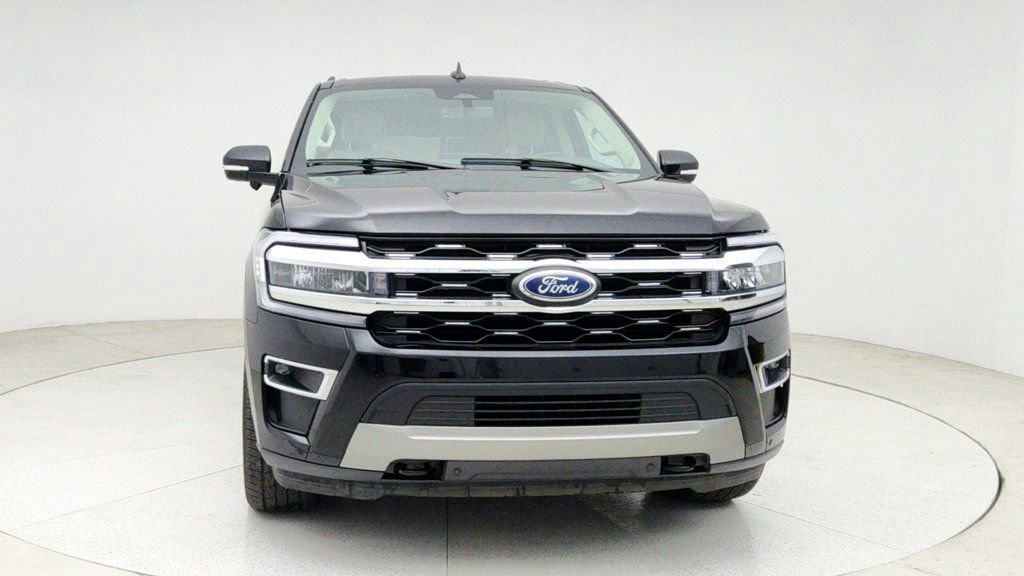 Used 2023 Ford Expedition Limited image 2