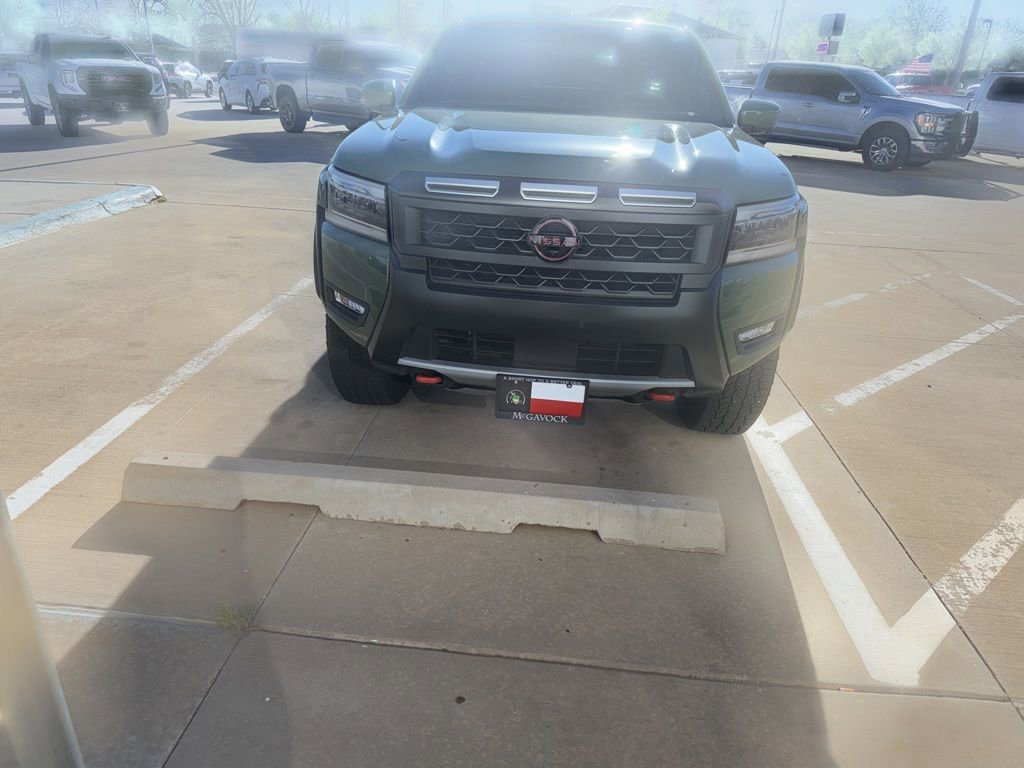 Used 2025 Nissan Frontier PRO-4X w/ Pro Premium Package image 2