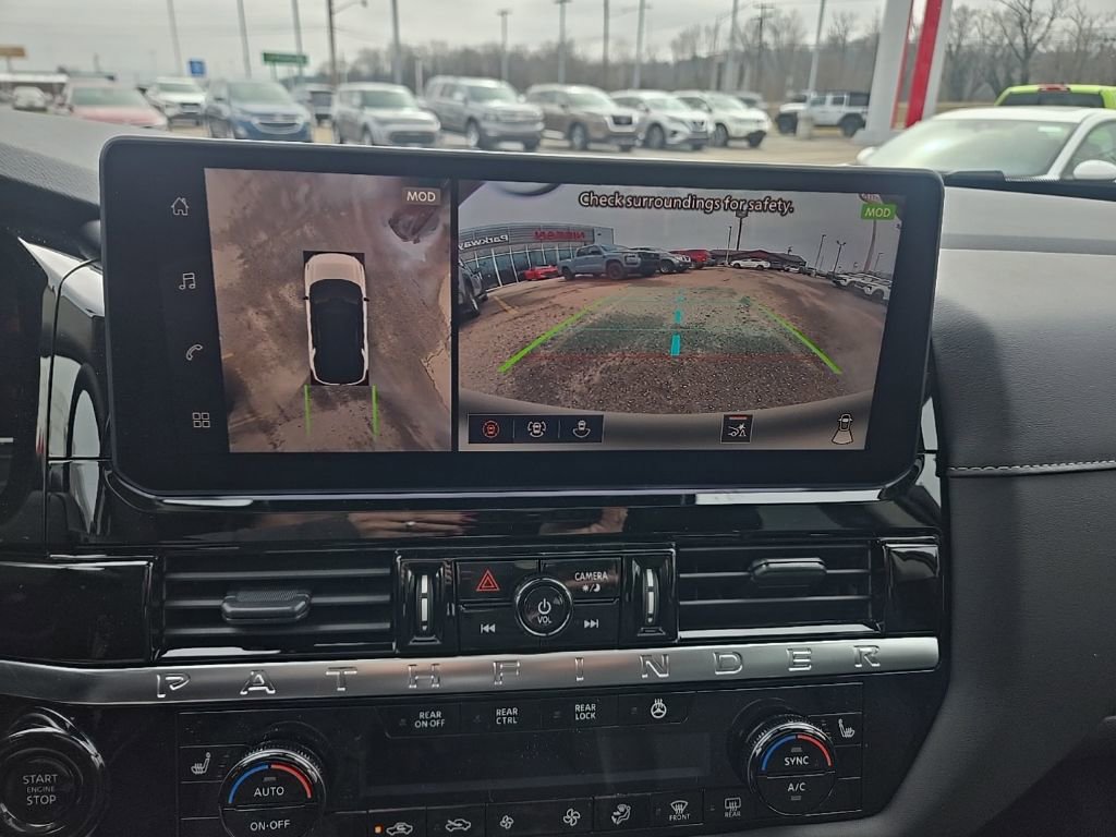 New 2026 Nissan Pathfinder SL image 21