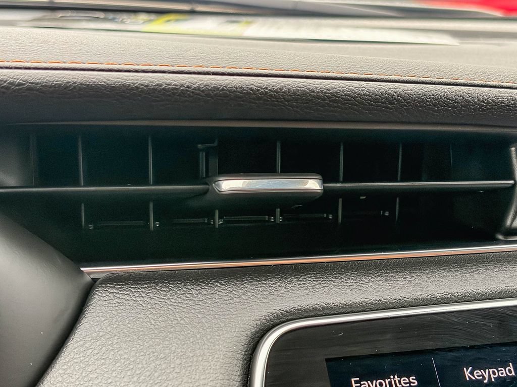 Used 2021 Cadillac XT4 Sport FWD image 21