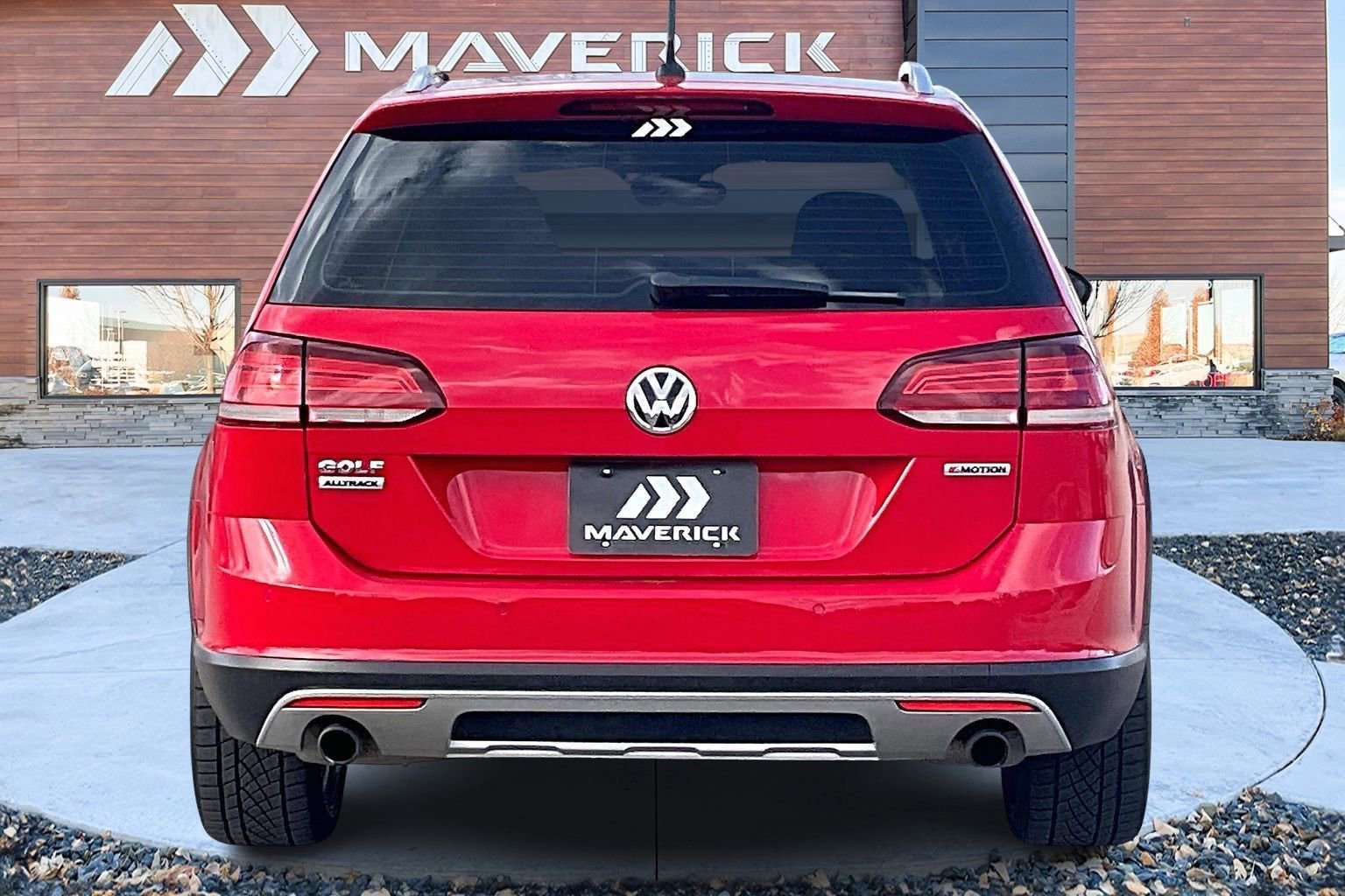 Used 2019 Volkswagen Golf Alltrack SEL image 6