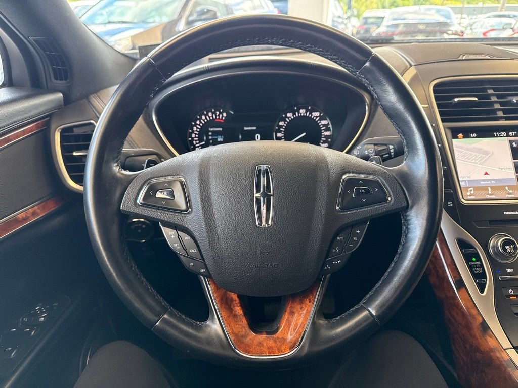 Used 2018 Lincoln MKX Select w/ Select Plus Package AWD/4WD image 14