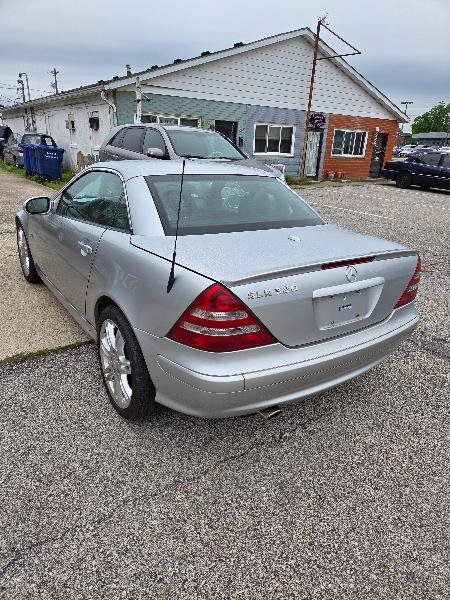 Used 2004 Mercedes-Benz SLK 320 image 5