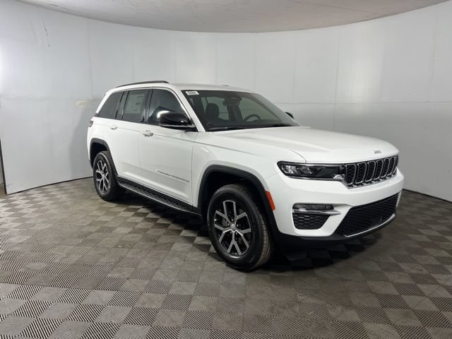 New 2025 Jeep Grand Cherokee Limited w/ Trailer Tow Package AWD/4WD image 7
