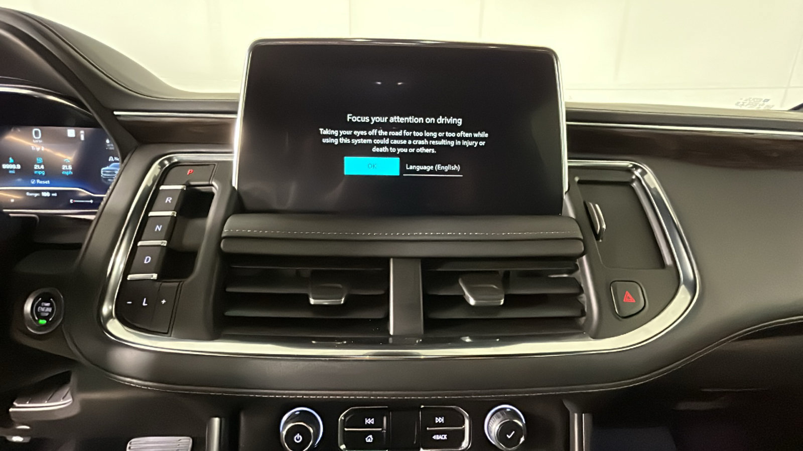 Used 2022 Chevrolet Suburban LT AWD/4WD image 28