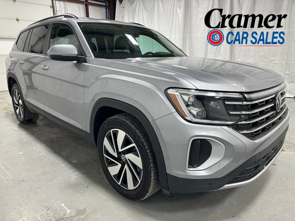 Used 2025 Volkswagen Atlas SE AWD/4WD image 1