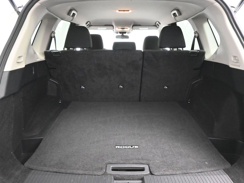 Used 2024 Nissan Rogue S image 22