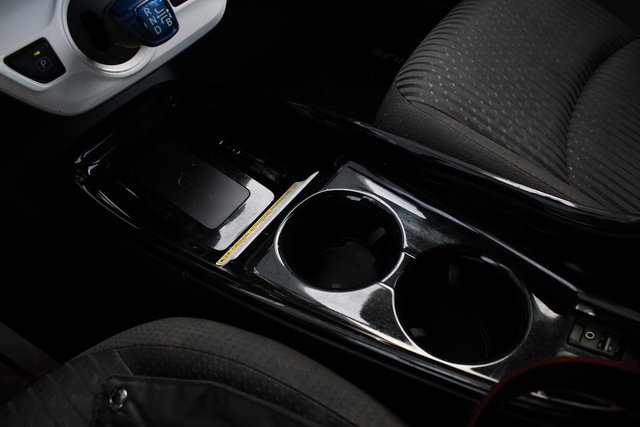 Used 2017 Toyota Prius Three image 17