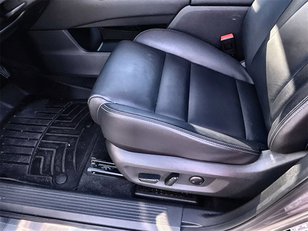 Certified 2023 Nissan Rogue SL w/ SL Premium Package image 18