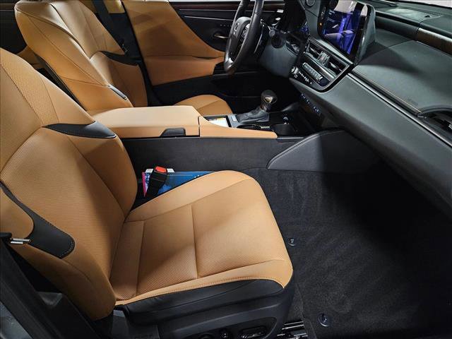 Used 2025 Lexus ES 350 w/ Premium Package image 20