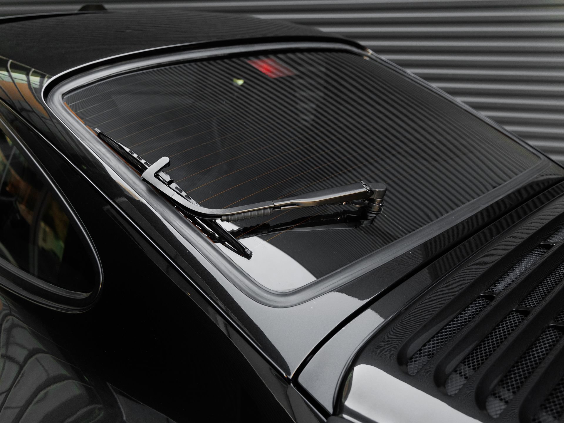 Used 1992 Porsche 911 Turbo RWD image 31
