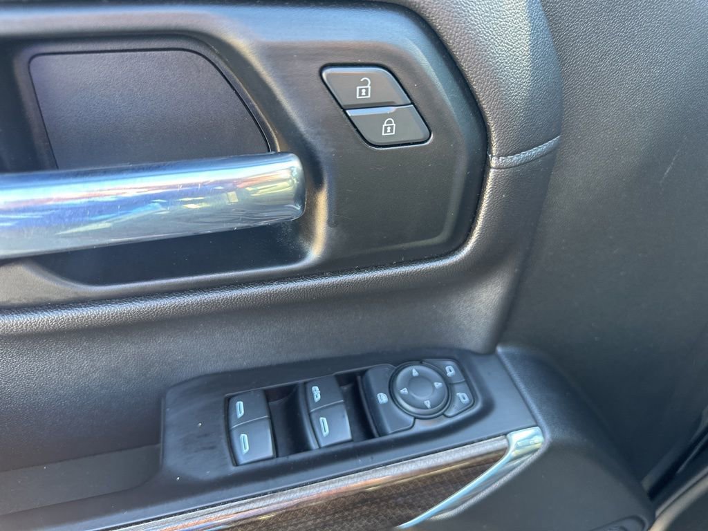 Used 2020 Chevrolet Silverado 1500 LT Trail Boss w/ Midnight Edition image 19