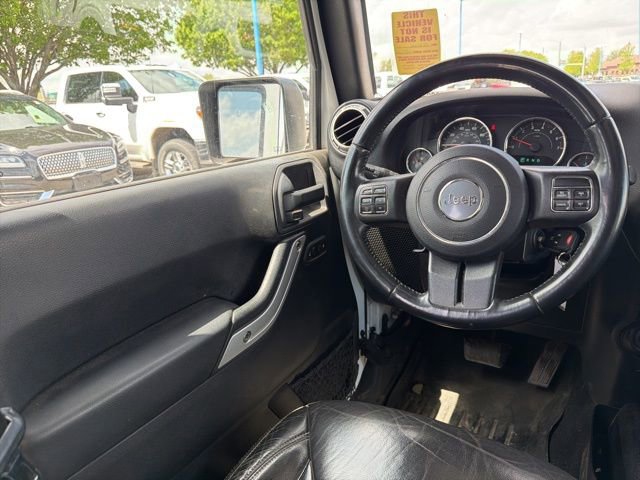 Used 2016 Jeep Wrangler Unlimited Sahara w/ Connectivity Group AWD/4WD image 20