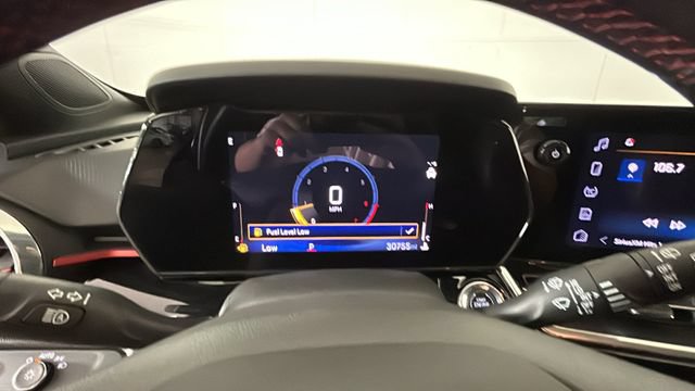 Used 2024 Chevrolet Trax RS w/ Driver Confidence Package FWD image 17