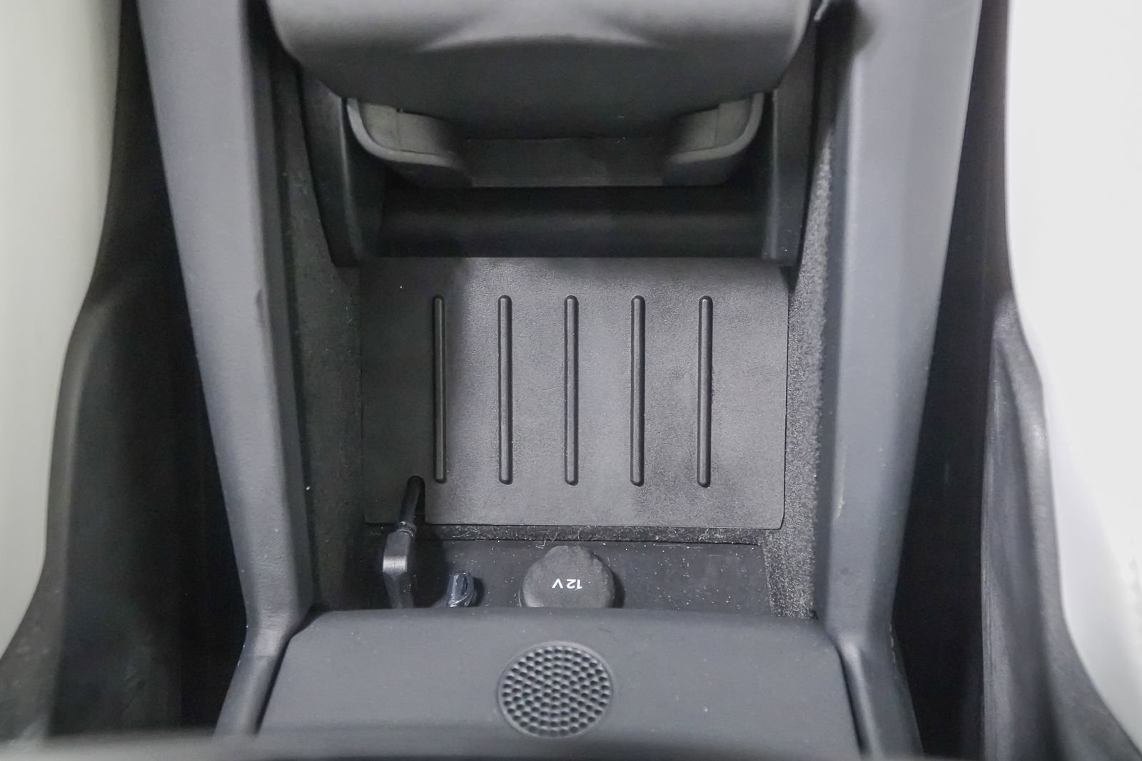 Used 2021 Tesla Model X Long Range image 37