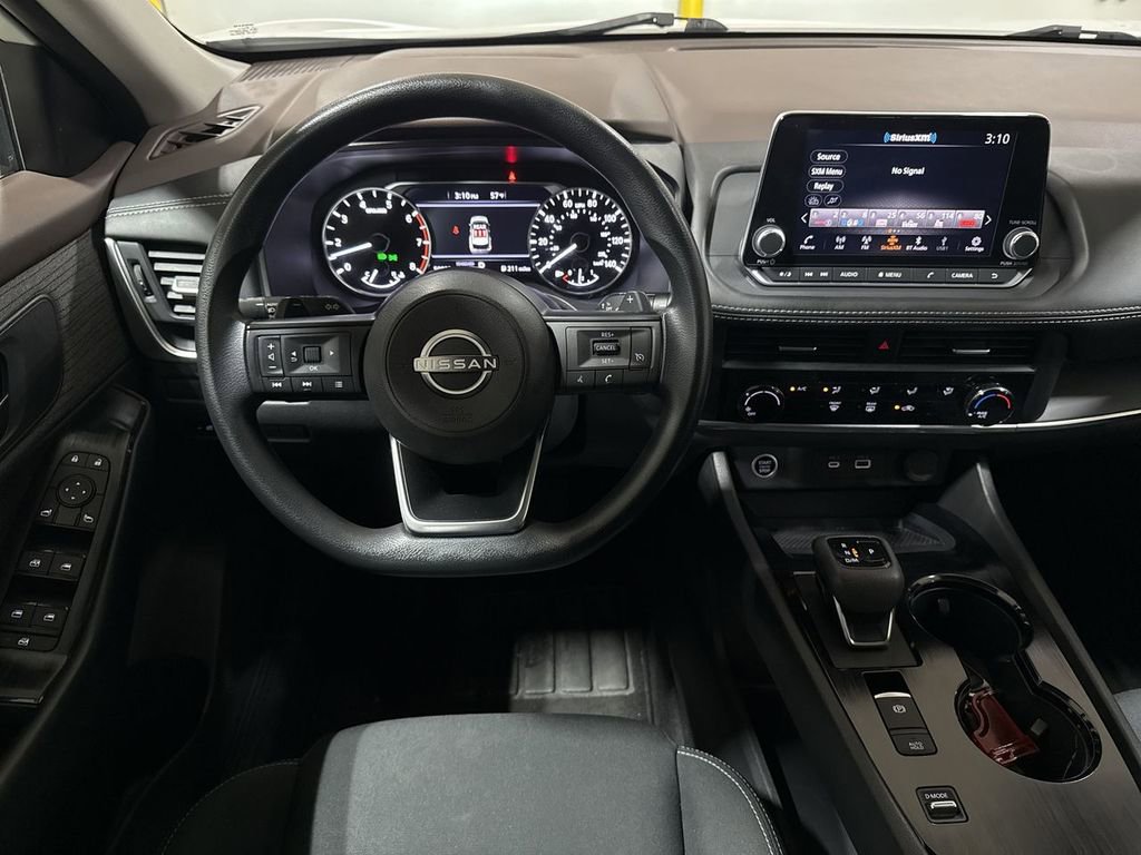 Used 2023 Nissan Rogue S FWD image 11