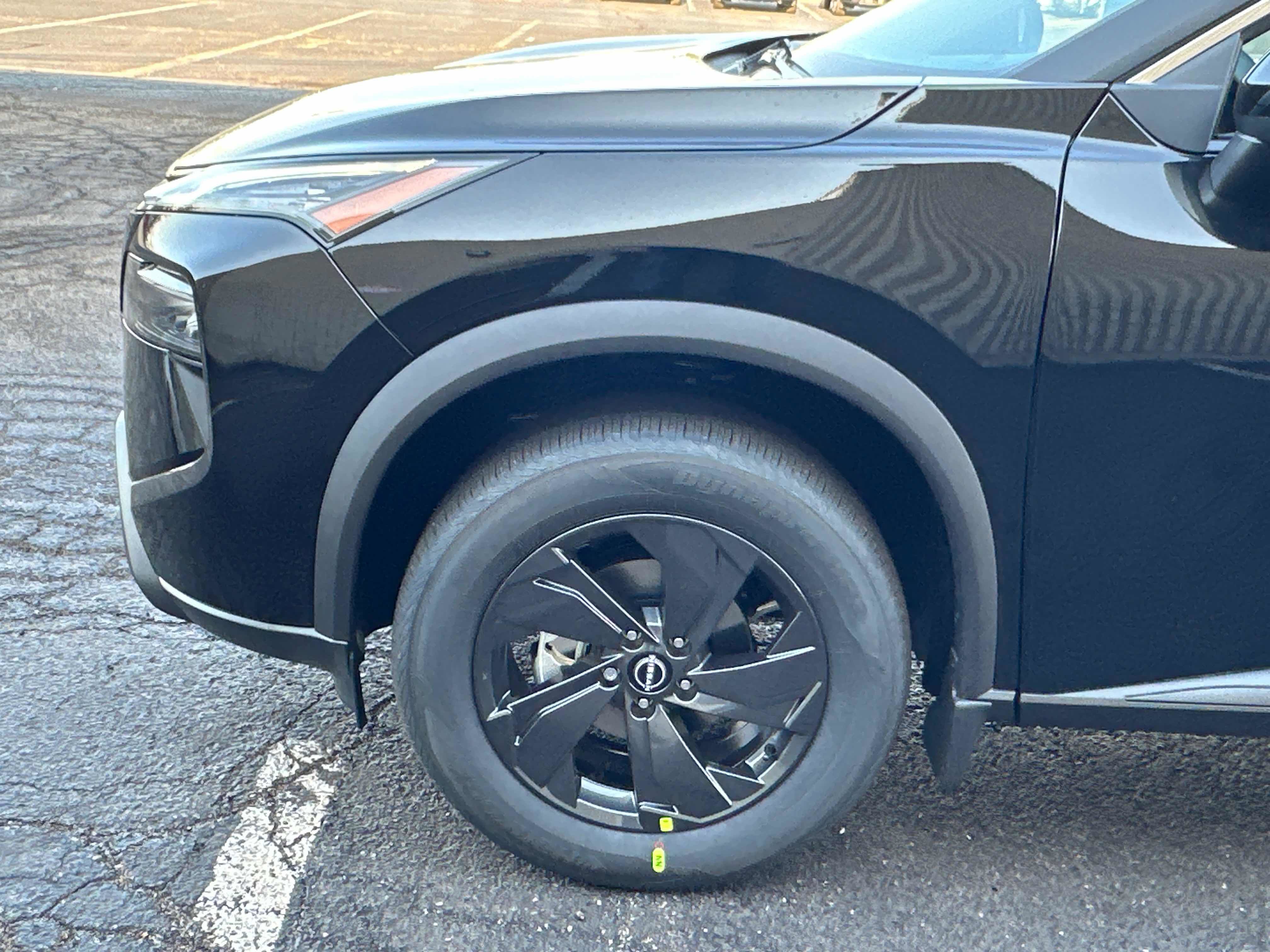 New 2026 Nissan Rogue SV w/ Cold Weather Package AWD/4WD image 7