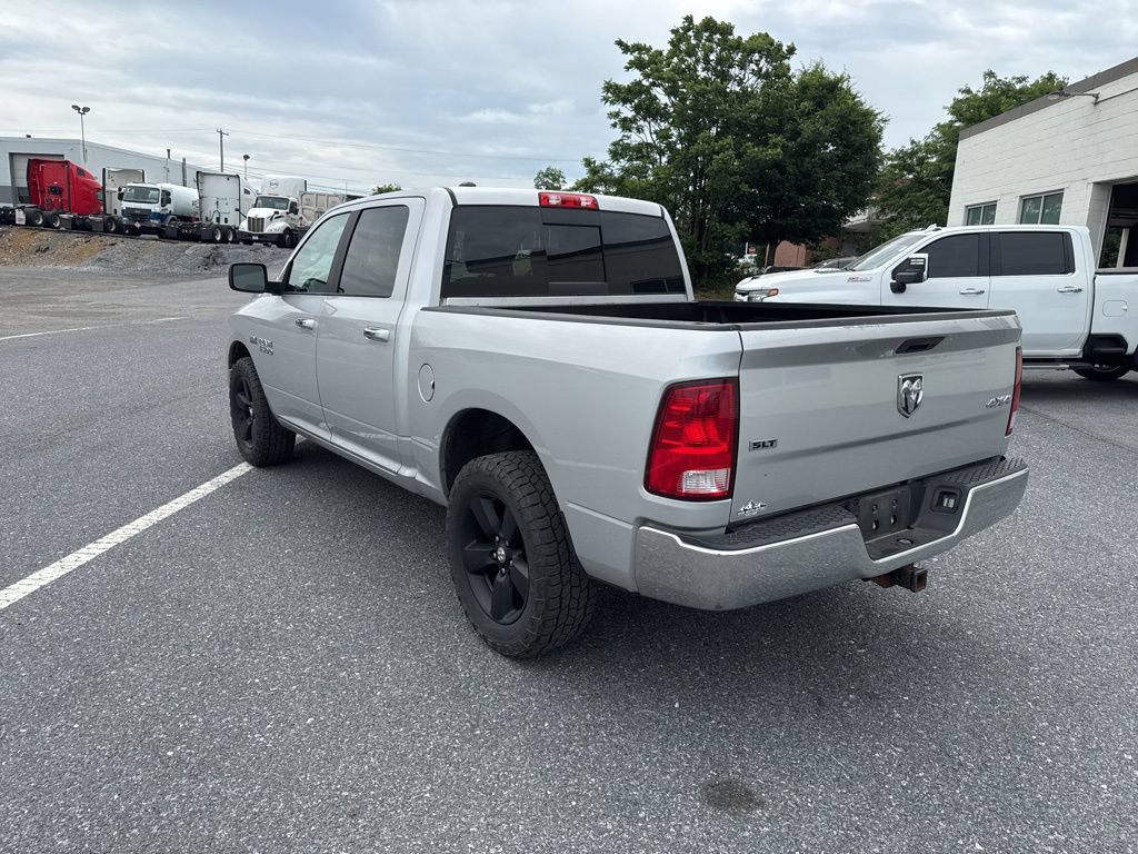Used 2017 RAM 1500 Classic SLT AWD/4WD image 3