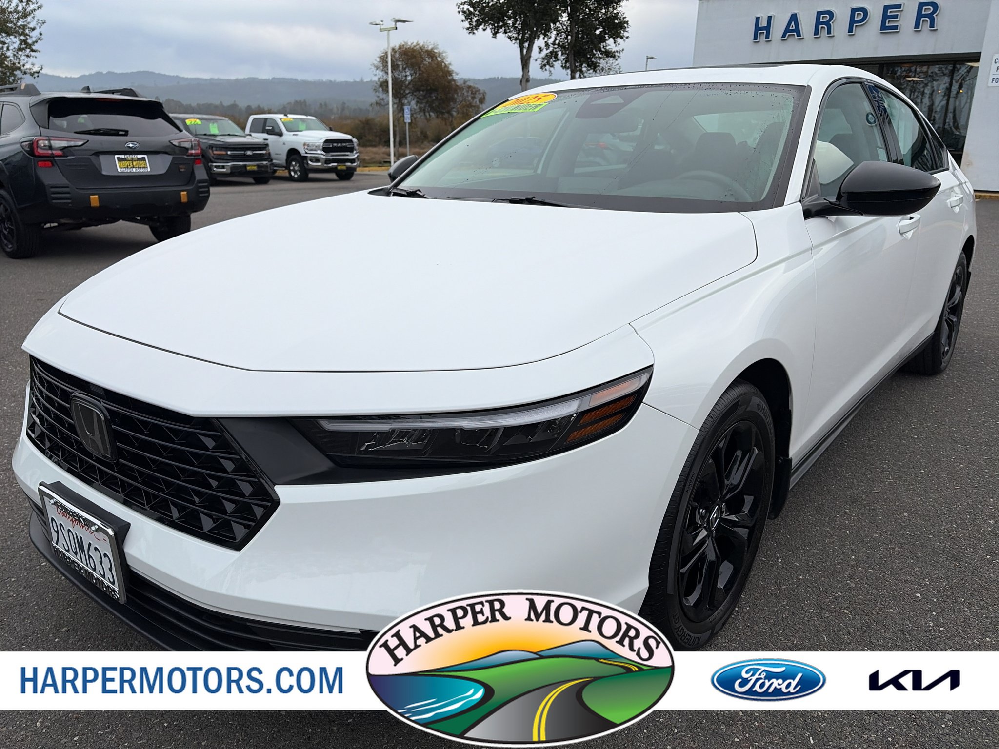 Used 2025 Honda Accord SE image 1