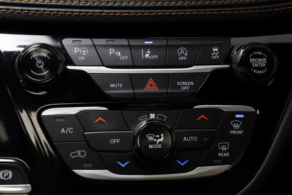 Used 2021 Chrysler Pacifica Pinnacle image 12