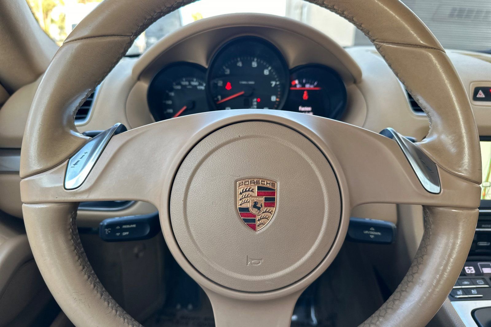 Used 2016 Porsche Cayman image 24