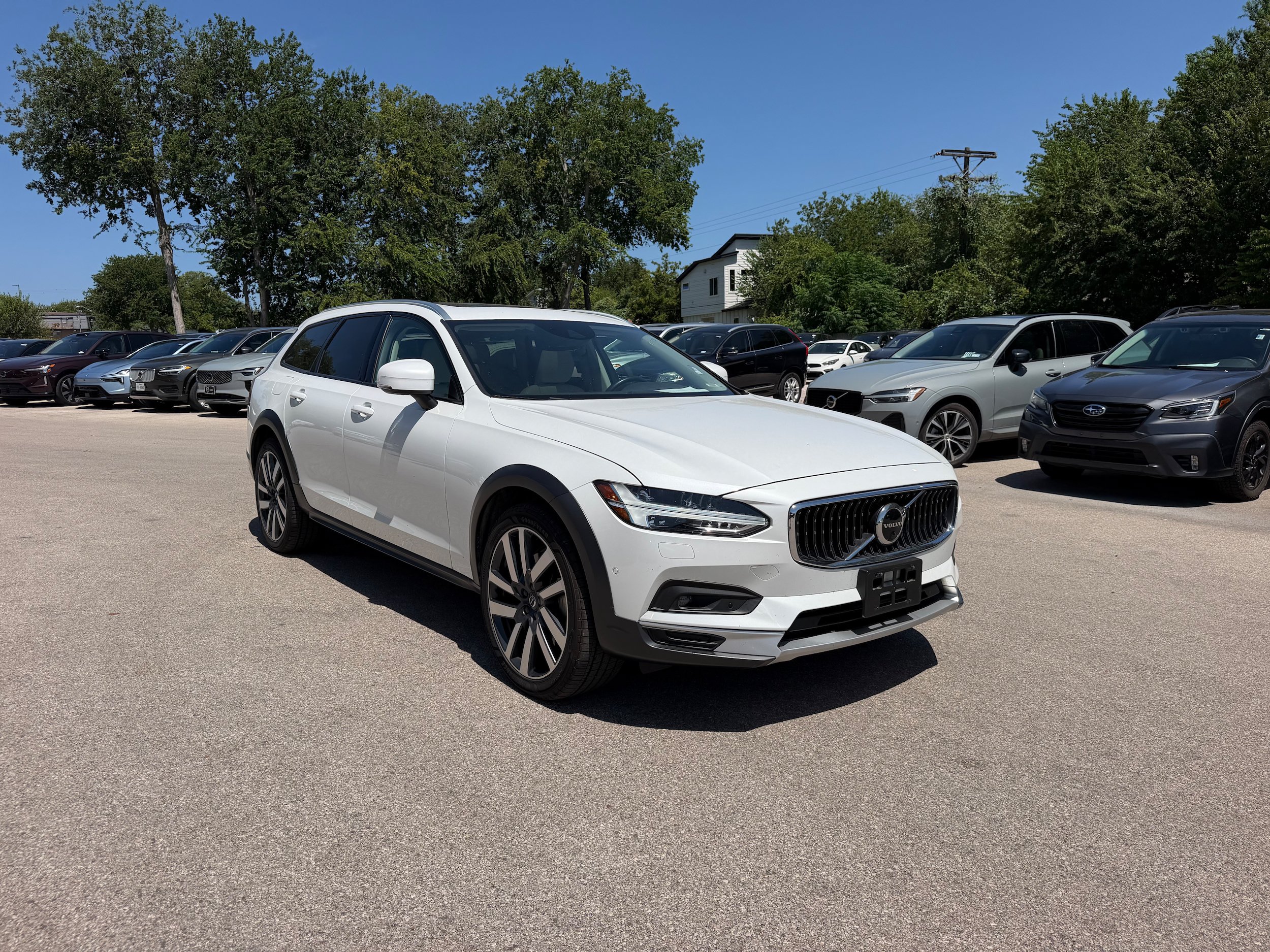 Used 2021 Volvo V90 T6 Cross Country w/ Advanced Package AWD/4WD image 6