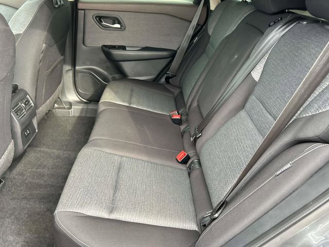 Used 2023 Nissan Rogue SV image 19