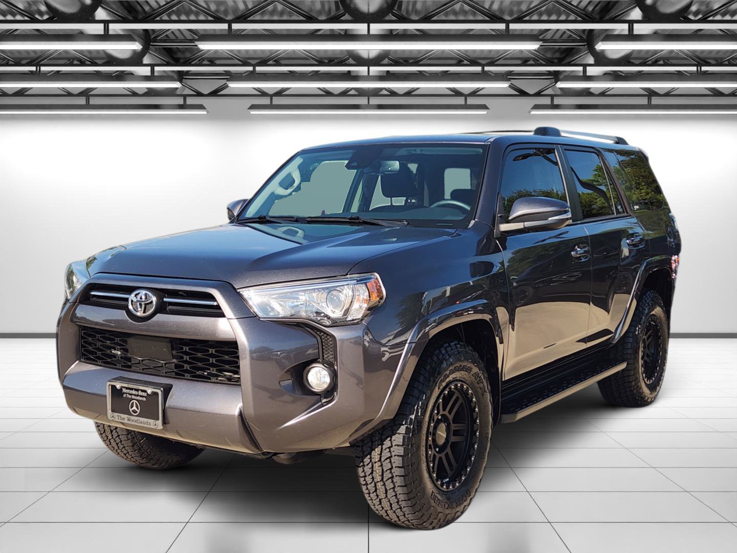 Used 2020 Toyota 4Runner SR5 Premium AWD/4WD image 5