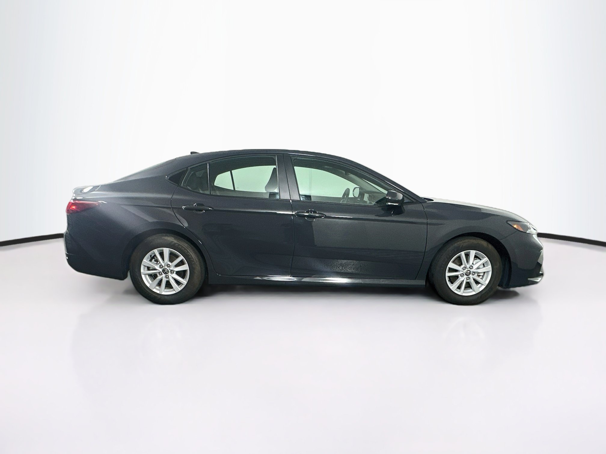 Used 2026 Toyota Camry LE FWD image 10