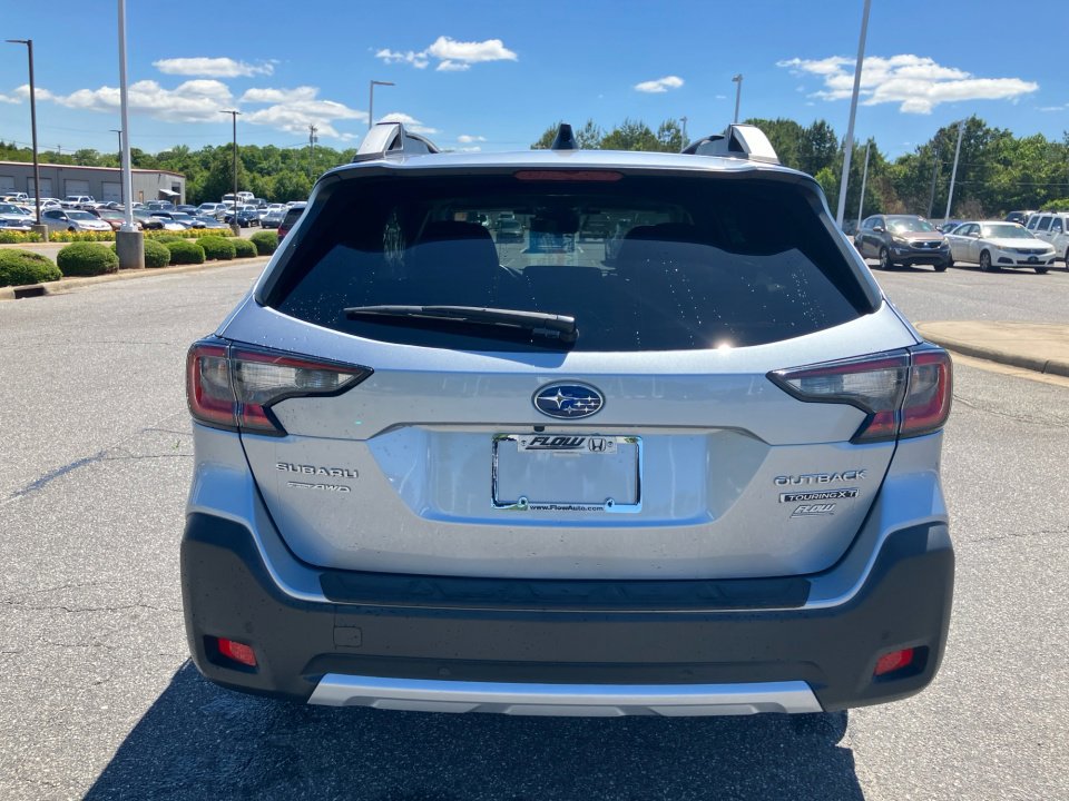 Used 2023 Subaru Outback Touring XT AWD/4WD image 18