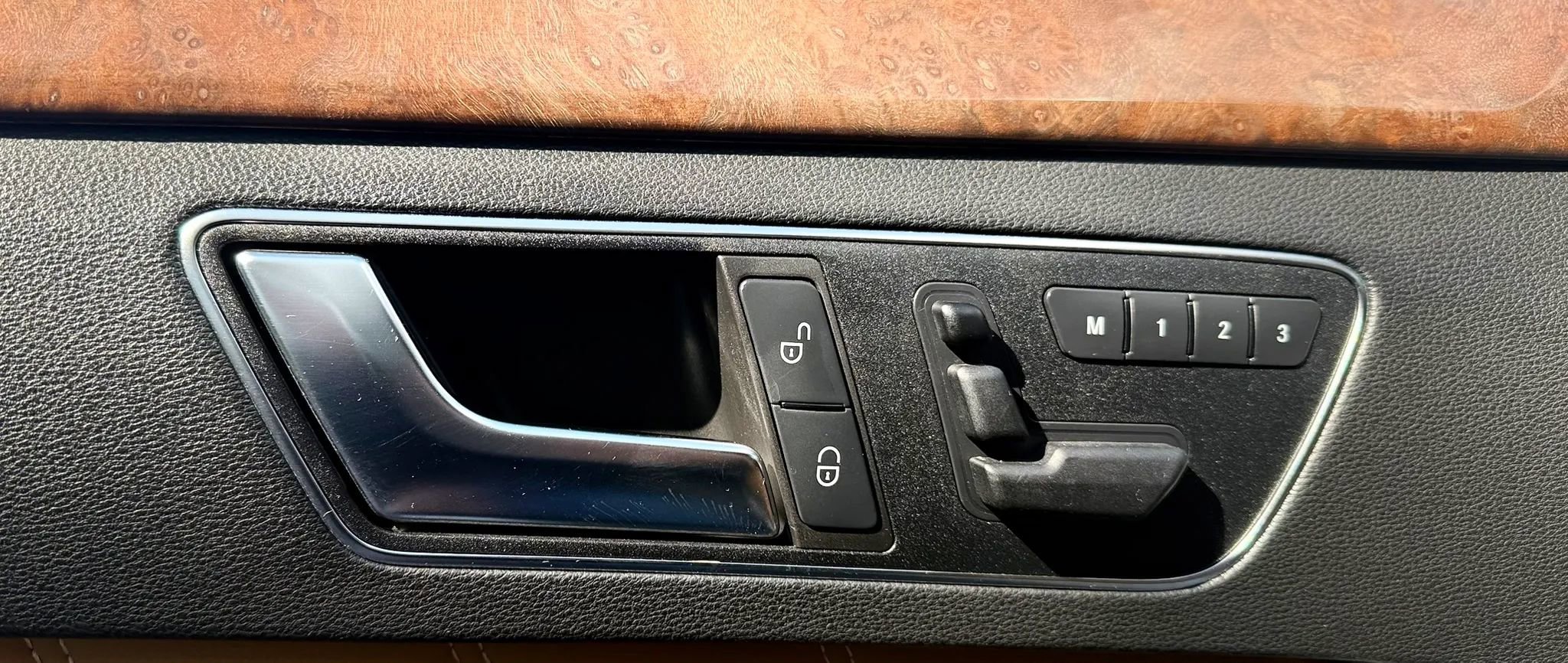 Used 2012 Mercedes-Benz E 350 BlueTEC Sedan image 24