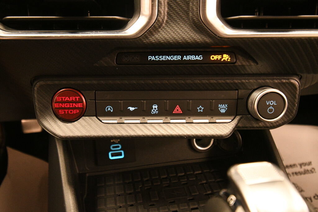 Used 2024 Ford Mustang Premium RWD image 15